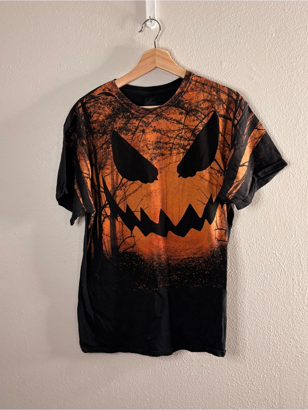 Men's Halloween Pumpkin Face Graphic Tee - Orange Black